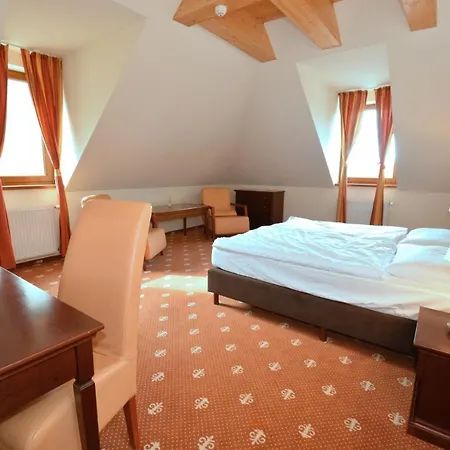 Hradna Brana Hotell 4*