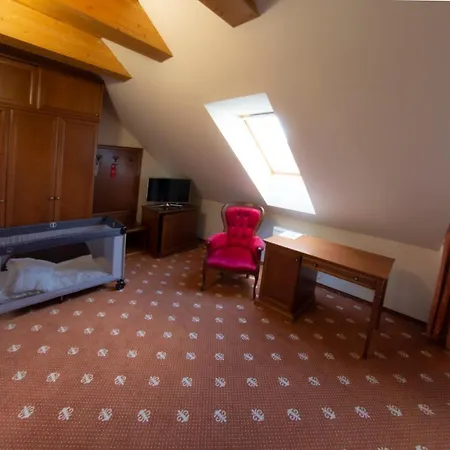 فندق Hradna Brana 4*